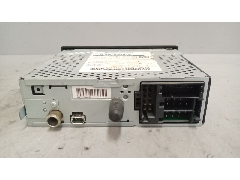 Recambio de sistema audio / radio cd para renault magnum ab diesel referencia OEM IAM 28327797  7421753325