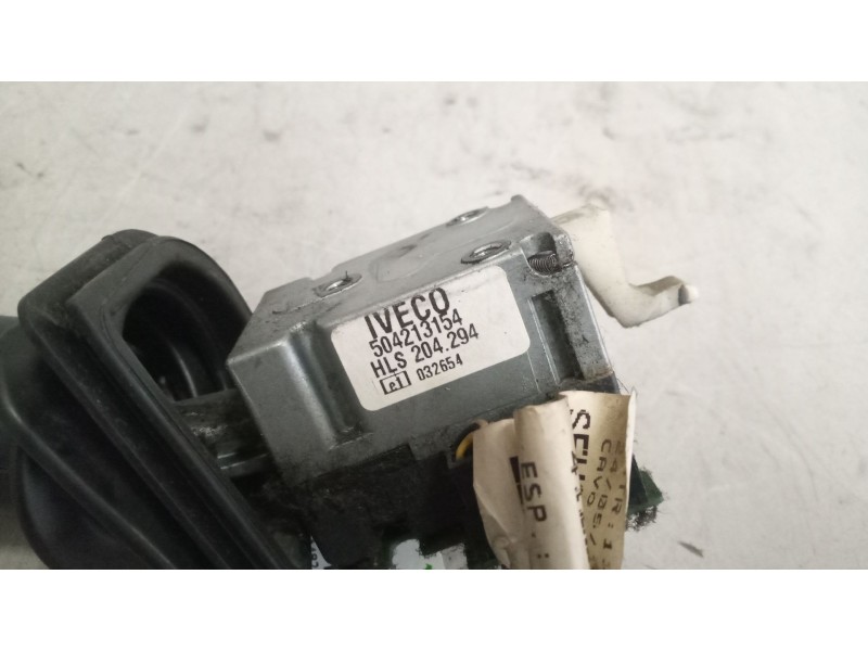 Recambio de mando intermitentes para iveco stralis (as) 12.9 diesel referencia OEM IAM 504213154  
