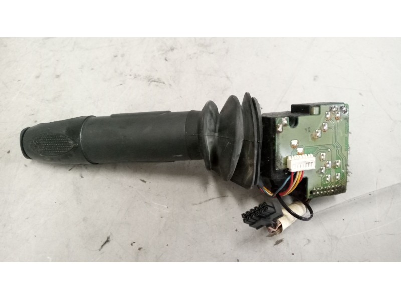 Recambio de mando intarder para iveco stralis (as) 12.9 diesel referencia OEM IAM 504213160  