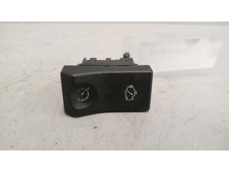 Recambio de interruptor para renault magnum ab diesel referencia OEM IAM 7420851304  