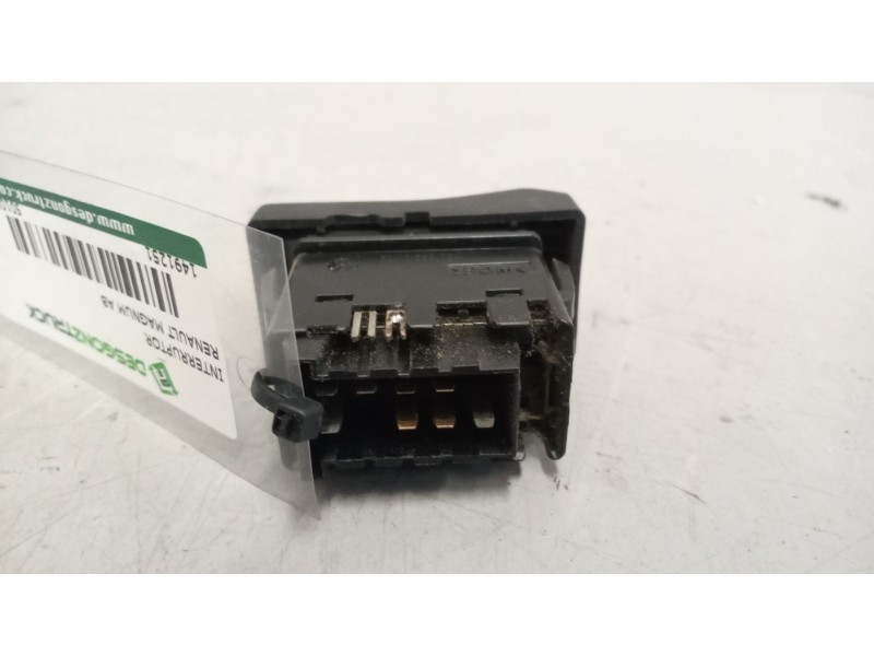 Recambio de interruptor para renault magnum ab diesel referencia OEM IAM 5010589024  