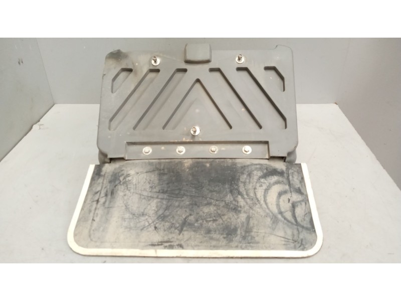 Recambio de guardabarros trasero derecho para mercedes-benz atego 4 cyl. 4x2 2005 referencia OEM IAM A9705221601  