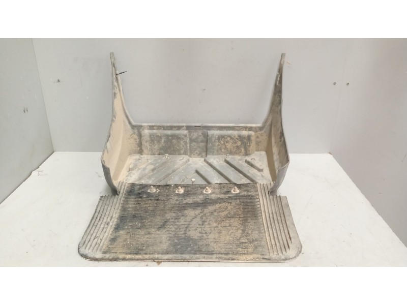 Recambio de guardabarros trasero derecho para mercedes-benz atego 4 cyl. 4x2 2005 referencia OEM IAM A9705221601  