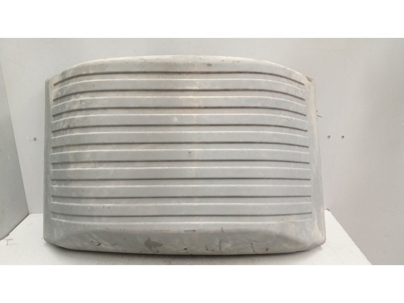 Recambio de tapa guardabarros trasero para mercedes-benz atego 4 cyl. 4x2 2005 referencia OEM IAM A9705220602  