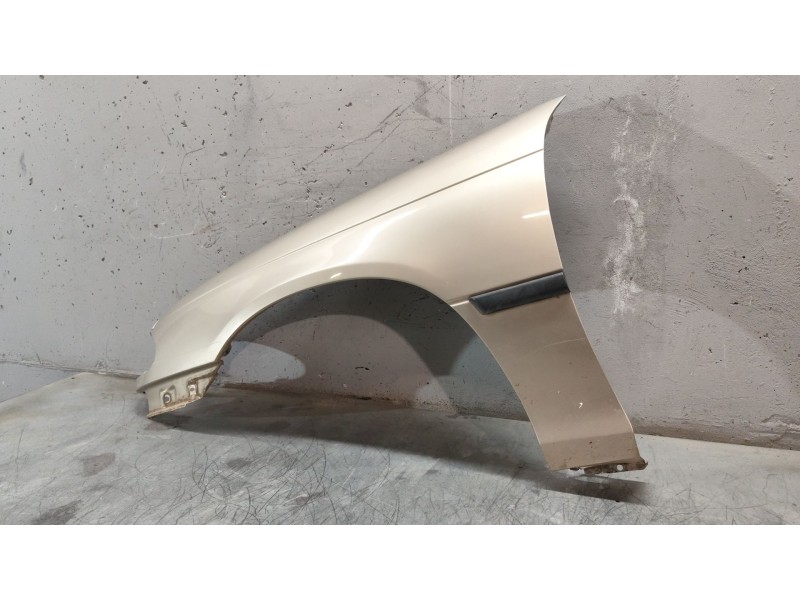 Recambio de aleta delantera izquierda para opel astra f berlina básico referencia OEM IAM   