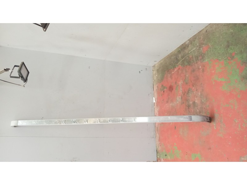 Recambio de moldura para renault magnum ab diesel referencia OEM IAM 5001875406 MOLDURA DELANTERA 