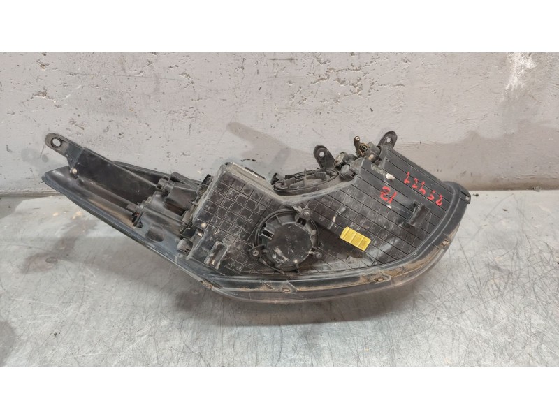 Recambio de faro izquierdo para hyundai i30 (gd) 1.6 crdi referencia OEM IAM 92101a6060  