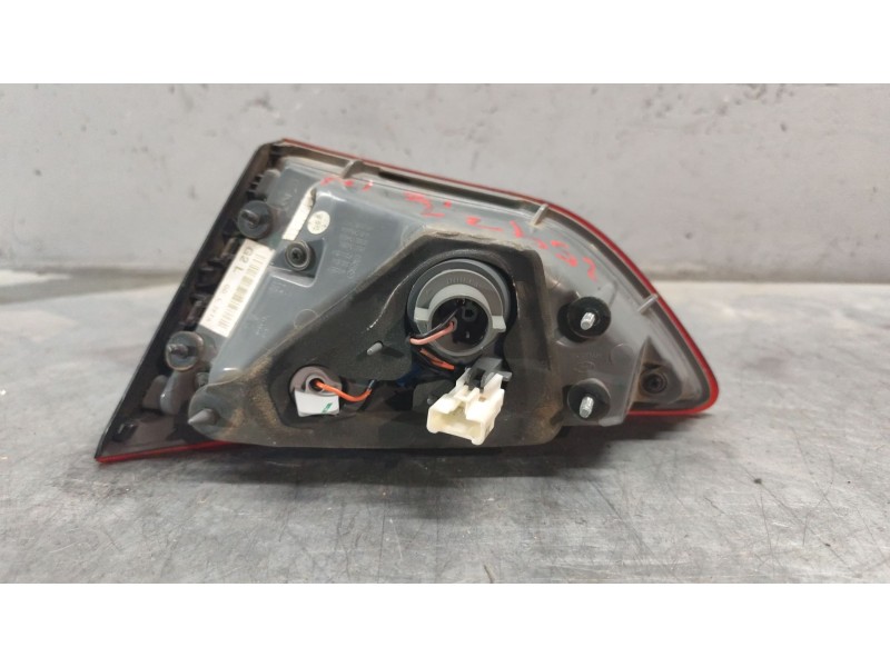 Recambio de piloto trasero izquierdo interior para hyundai i30 (gd) 1.6 crdi referencia OEM IAM 92403a50  