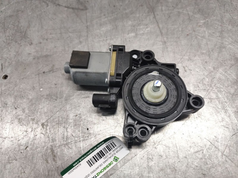 Recambio de motor elevalunas delantero izquierdo para hyundai i30 (gd) 1.6 crdi referencia OEM IAM 82450a5000  