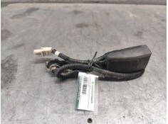Recambio de enganche de cinturon delantero derecho para hyundai i30 (gd) 1.6 crdi referencia OEM IAM 88840a6000ry   2