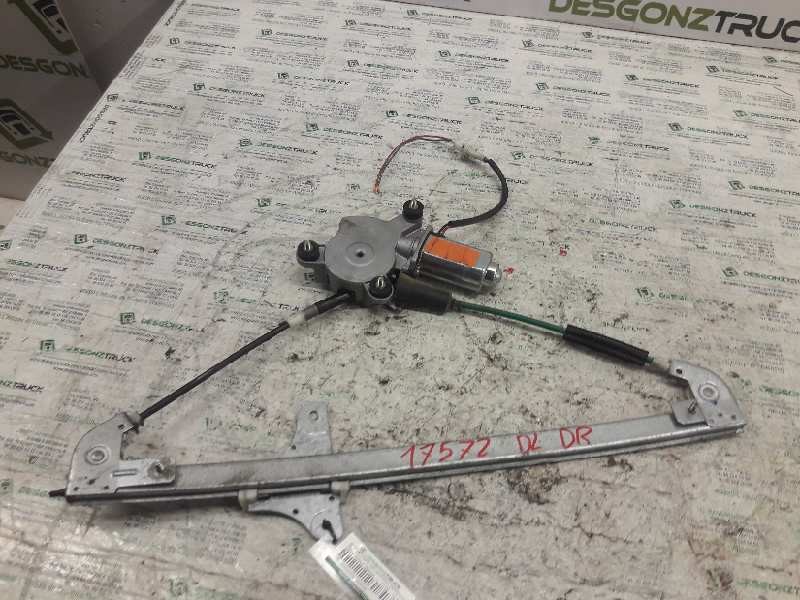 Recambio de elevalunas delantero derecho para opel agila básico referencia OEM IAM 09215910  