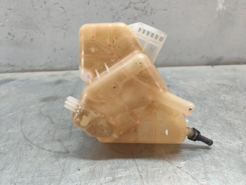 Recambio de deposito expansion para ford ecosport 1.0 ecoboost referencia OEM IAM 8v218k218  