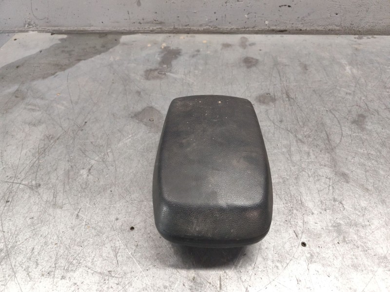 Recambio de apoyabrazos central para hyundai i30 (gd) 1.6 crdi referencia OEM IAM   