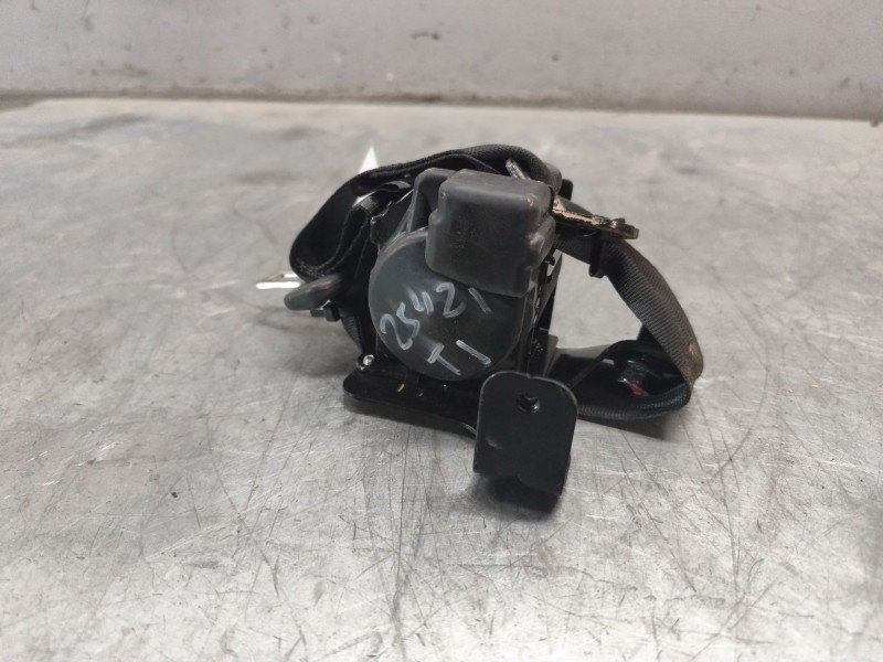 Recambio de cinturon seguridad trasero izquierdo para hyundai i30 (gd) 1.6 crdi referencia OEM IAM 8981  