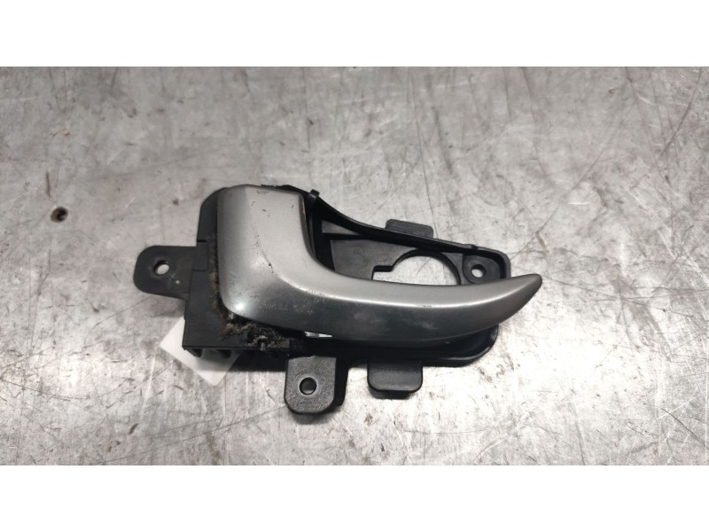 Recambio de maneta interior delantera izquierda para hyundai i30 (gd) 1.6 crdi referencia OEM IAM 82613  