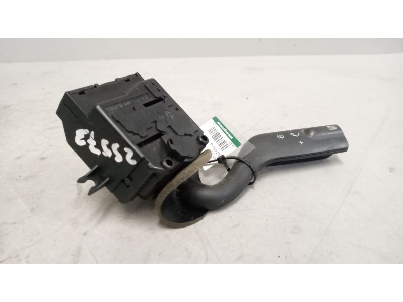 Recambio de mando limpia para renault magnum ab diesel referencia OEM IAM 7421535700  