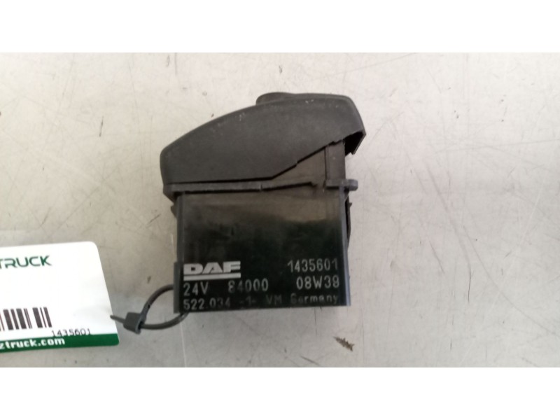 Recambio de interruptor para daf serie xf105.xxx 12.9 diesel referencia OEM IAM 1435601  