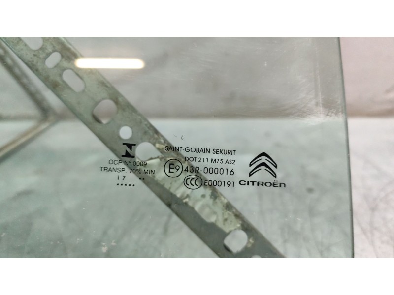 Recambio de luna trasera derecha para citroën c4 picasso ii 1.6 bluehdi 100 referencia OEM IAM   