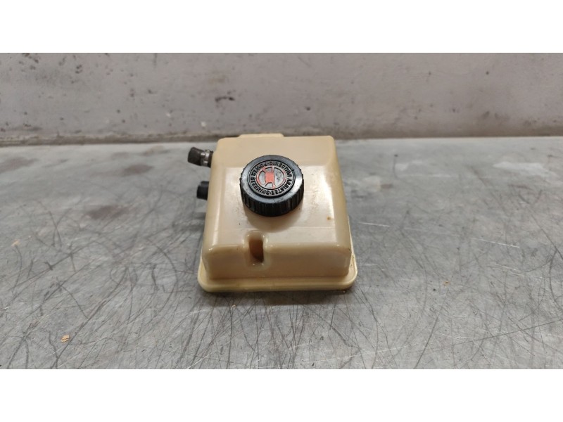 Recambio de deposito de direccion para peugeot 306 (7b, n3, n5) 2.0 hdi 90 referencia OEM IAM 9612140880  