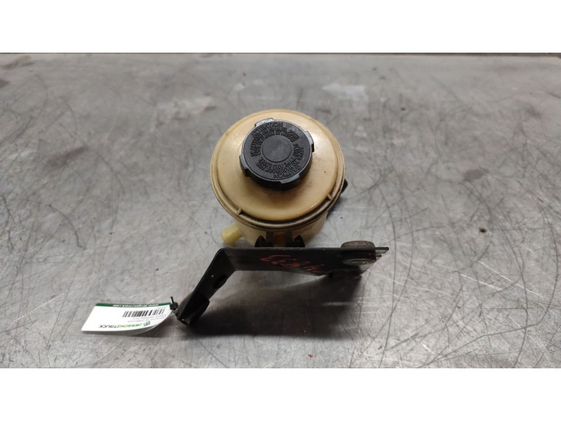 Recambio de deposito de direccion para nissan primera (p11) 2.0 td referencia OEM IAM   