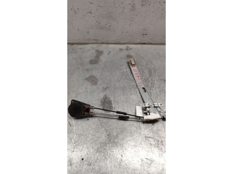 Recambio de elevalunas trasero izquierdo para mazda 626 berlina (gf) 2.0 ditd ac referencia OEM IAM   