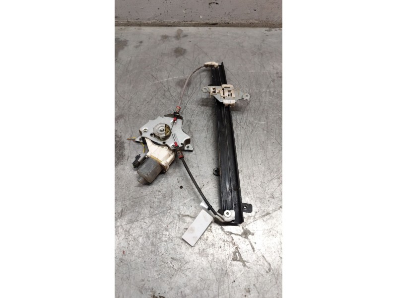 Recambio de elevalunas delantero derecho para nissan micra (k12e) acenta referencia OEM IAM 0130822203  
