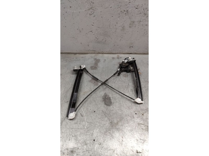 Recambio de elevalunas delantero izquierdo para ford mondeo iii turnier (bwy) 2.0 tdci referencia OEM IAM   