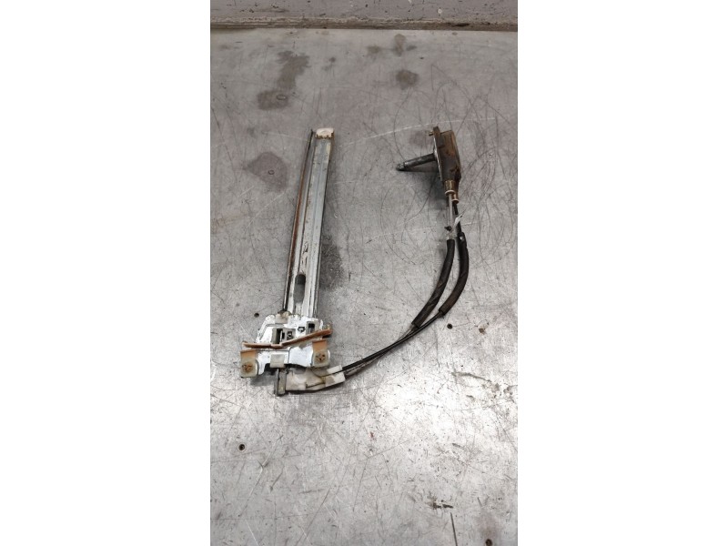 Recambio de elevalunas delantero izquierdo para mazda 626 berlina (gf) 2.0 ditd ac referencia OEM IAM   