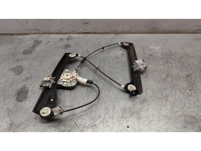 Recambio de elevalunas delantero izquierdo para bmw z4 roadster (e85) 2.0 i referencia OEM IAM 6827547  