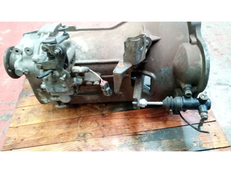 Recambio de caja cambios para nissan atleon 110 referencia OEM IAM 321019X501  321319X501