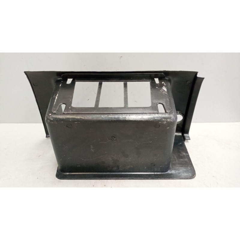 Recambio de peldaño derecho para volvo fm 12 asta 2001 fsa  4x2 corto referencia OEM IAM   