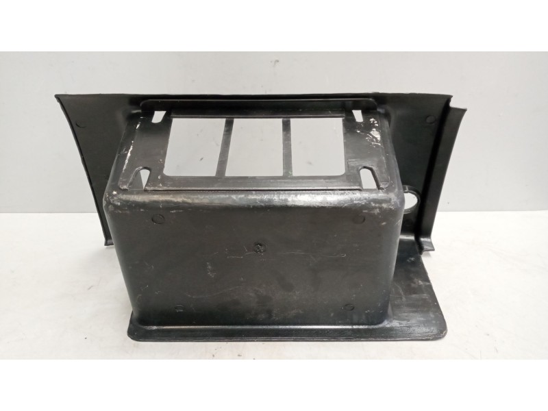 Recambio de peldaño derecho para volvo fm 12 asta 2001 fsa  4x2 corto referencia OEM IAM   