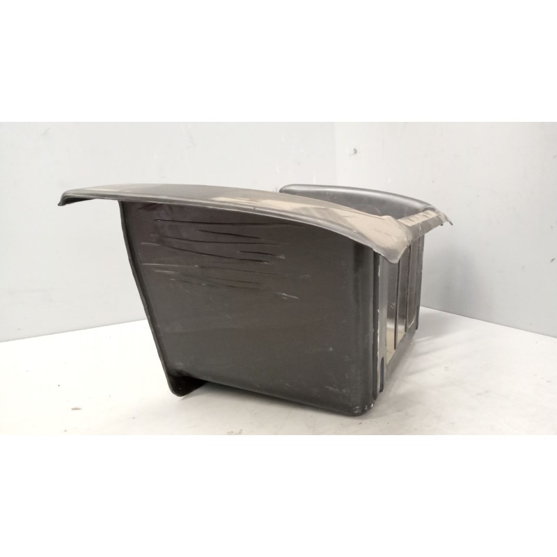 Recambio de peldaño derecho para volvo fm 12 asta 2001 fsa  4x2 corto referencia OEM IAM   