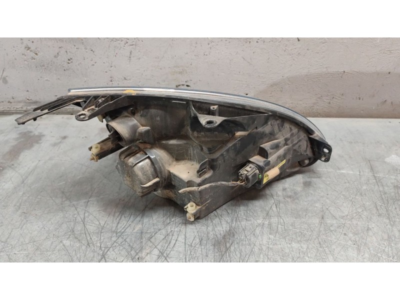 Recambio de faro izquierdo para ford fiesta v van 1.6 tdci referencia OEM IAM   