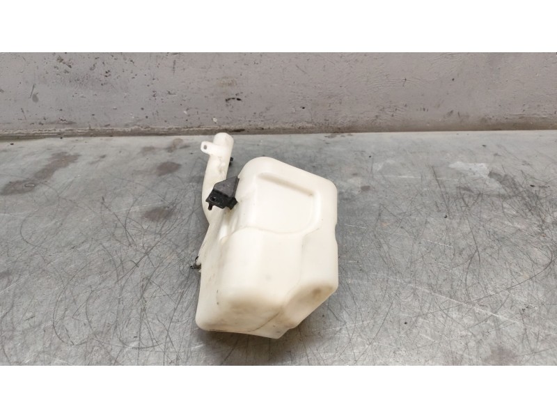 Recambio de deposito limpia para ford fiesta (cbk) ambiente referencia OEM IAM 2S6117618AH  