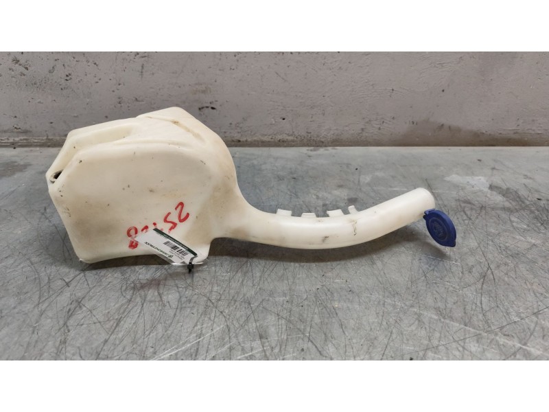 Recambio de deposito limpia para ford fiesta (cbk) ambiente referencia OEM IAM 2S6117618AH  