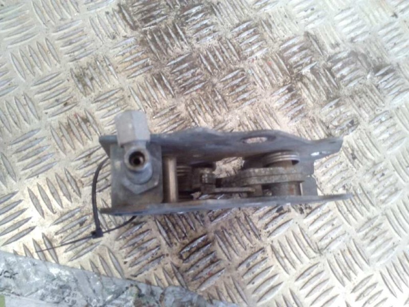 Recambio de cierre cabina izquierdo para daf serie xf105.xxx 12.9 diesel referencia OEM IAM 1427612  