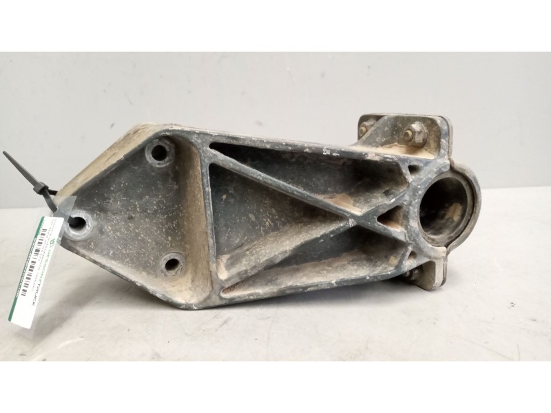 Recambio de soporte guardabarros trasero para daf serie xf105.xxx 12.9 diesel referencia OEM IAM   