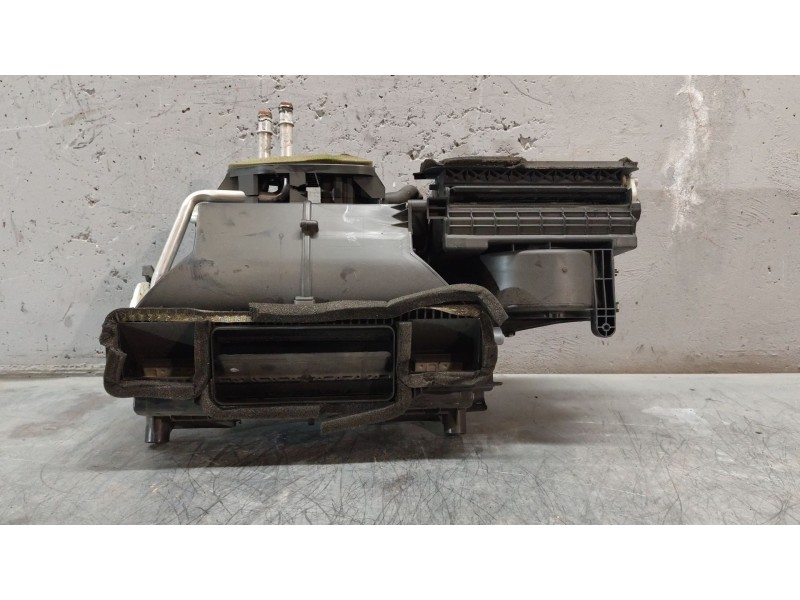 Recambio de calefaccion entera normal para bmw z4 roadster (e85) 2.0 i referencia OEM IAM 6411692988110  
