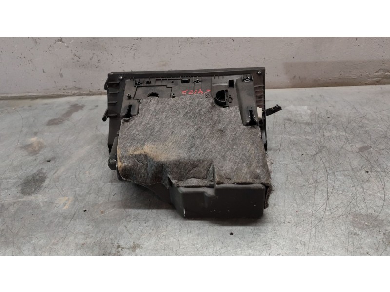 Recambio de guantera para peugeot 308 1.6 16v referencia OEM IAM   