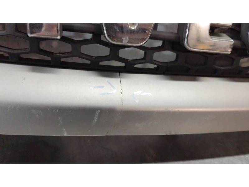 Recambio de rejilla delantera central para iveco daily vi autobús 50c80e referencia OEM IAM 5801255792  