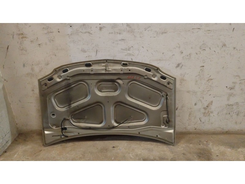 Recambio de capo para dacia logan 1.6 cat referencia OEM IAM   