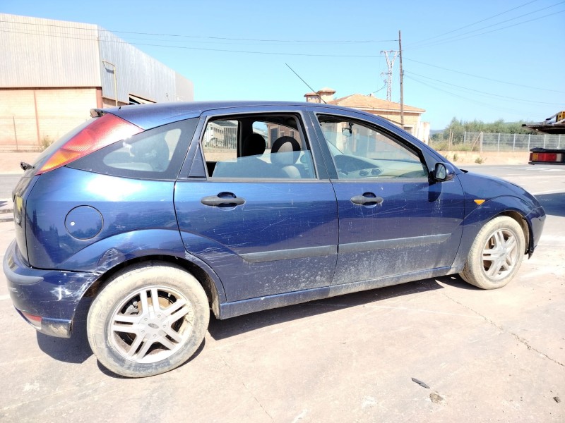 ford focus berlina (cak) del año 2004