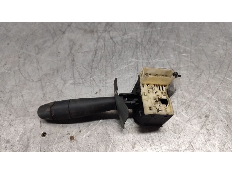 Recambio de mando limpia para renault clio ii fase ii (b/cb0) authentique referencia OEM IAM   