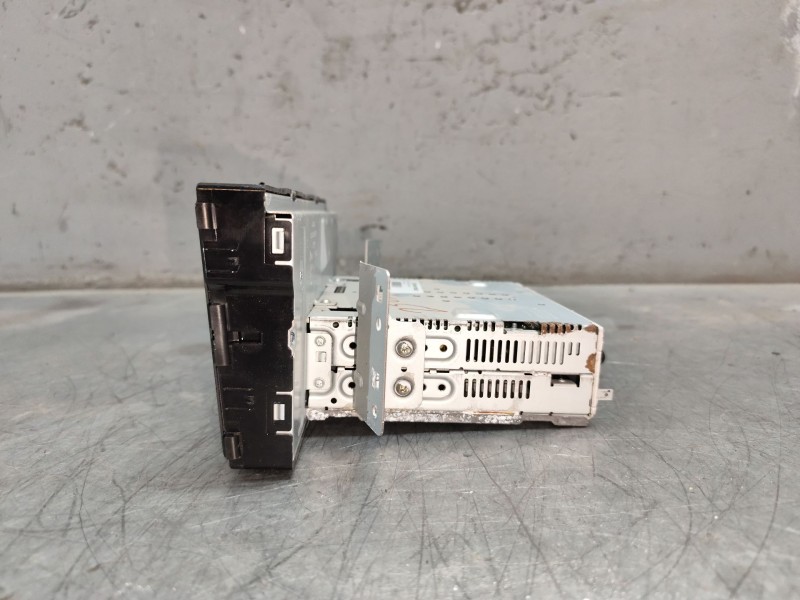 Recambio de sistema audio / radio cd para kia niro i (de) e-niro referencia OEM IAM 9656004330  