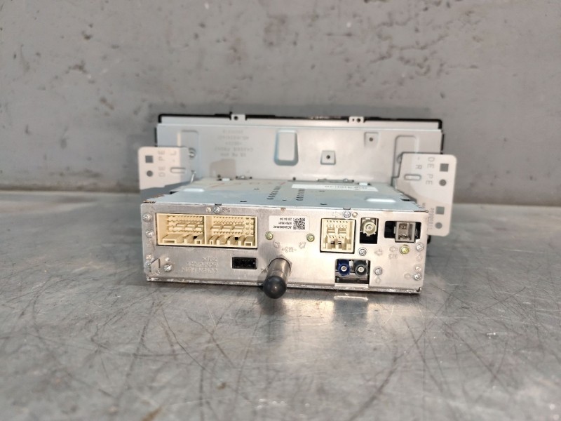 Recambio de sistema audio / radio cd para kia niro i (de) e-niro referencia OEM IAM 9656004330  