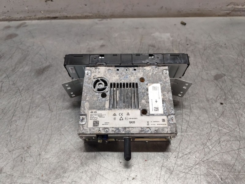 Recambio de sistema audio / radio cd para kia niro i (de) e-niro referencia OEM IAM 9656004330  