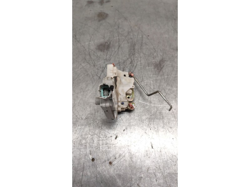 Recambio de cerradura puerta delantera izquierda para nissan primera (p11) 2.0 td referencia OEM IAM  6 PINS 