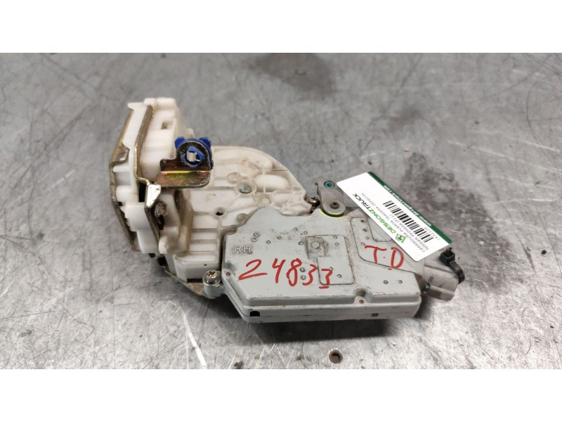 Recambio de cerradura puerta trasera derecha para nissan primera (p11) 2.0 td referencia OEM IAM  6 PINS 