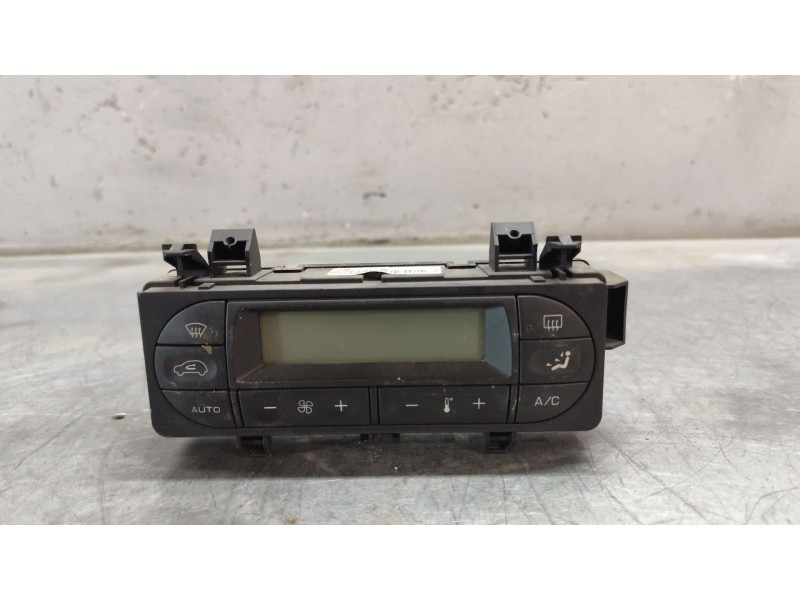 Recambio de mando calefaccion / aire acondicionado para citroën c3 1.4 hdi audace referencia OEM IAM 96588239XT  